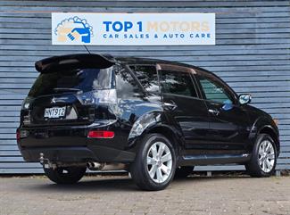 2008 Mitsubishi Outlander - Thumbnail