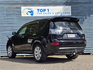 2008 Mitsubishi Outlander - Thumbnail