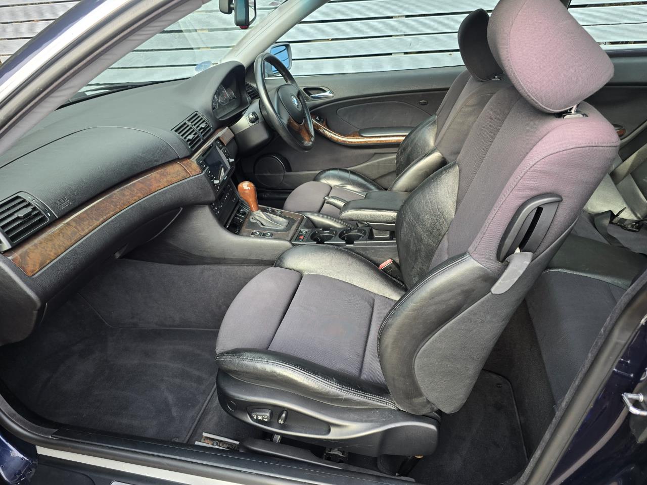 2003 BMW 330ci