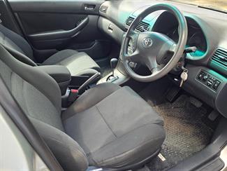 2005 Toyota AVENSIS - Thumbnail