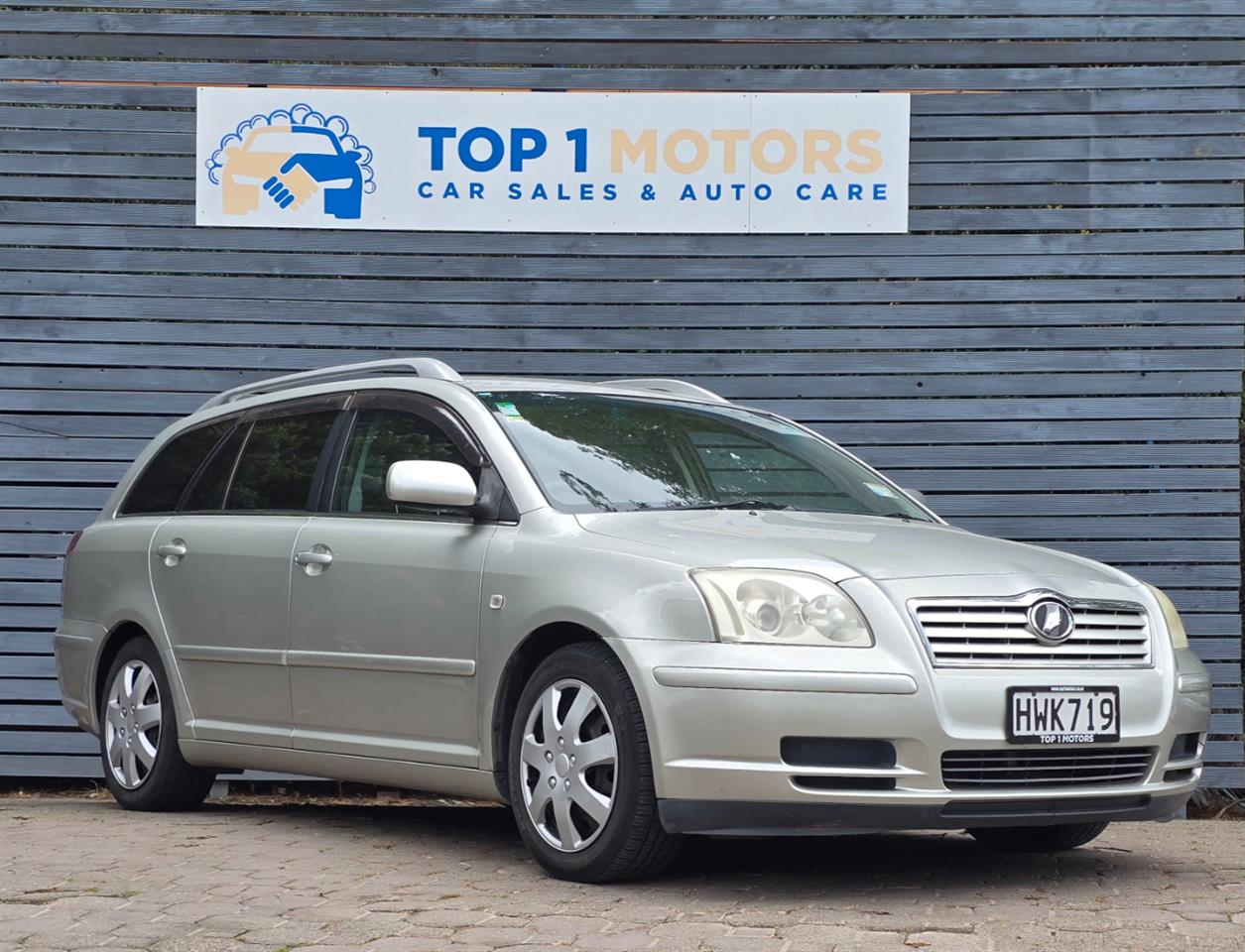 2005 Toyota AVENSIS