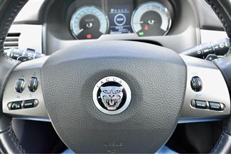 2009 Jaguar XF - Thumbnail