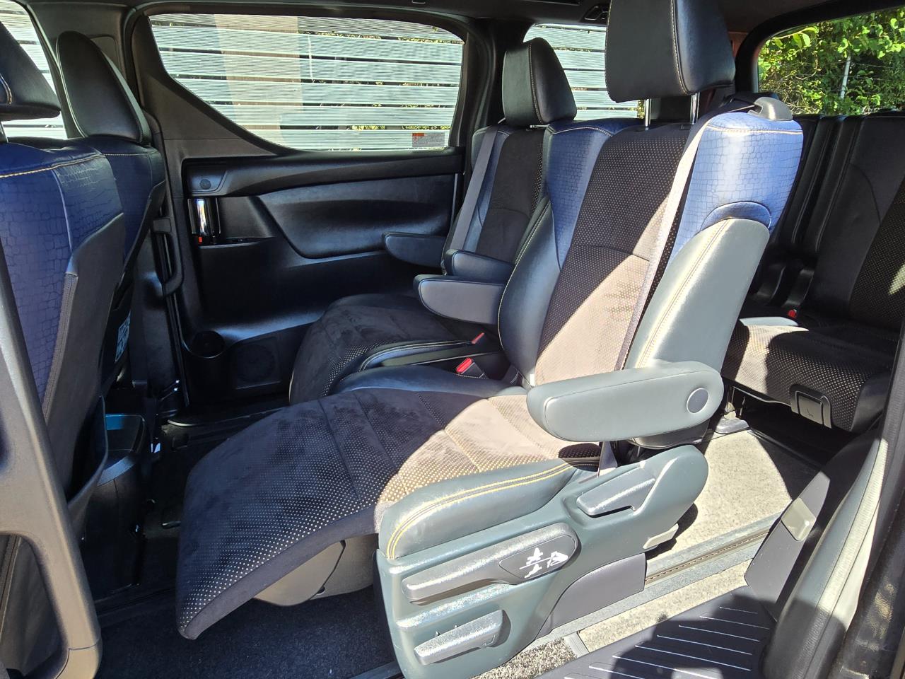 2018 Toyota vellfire