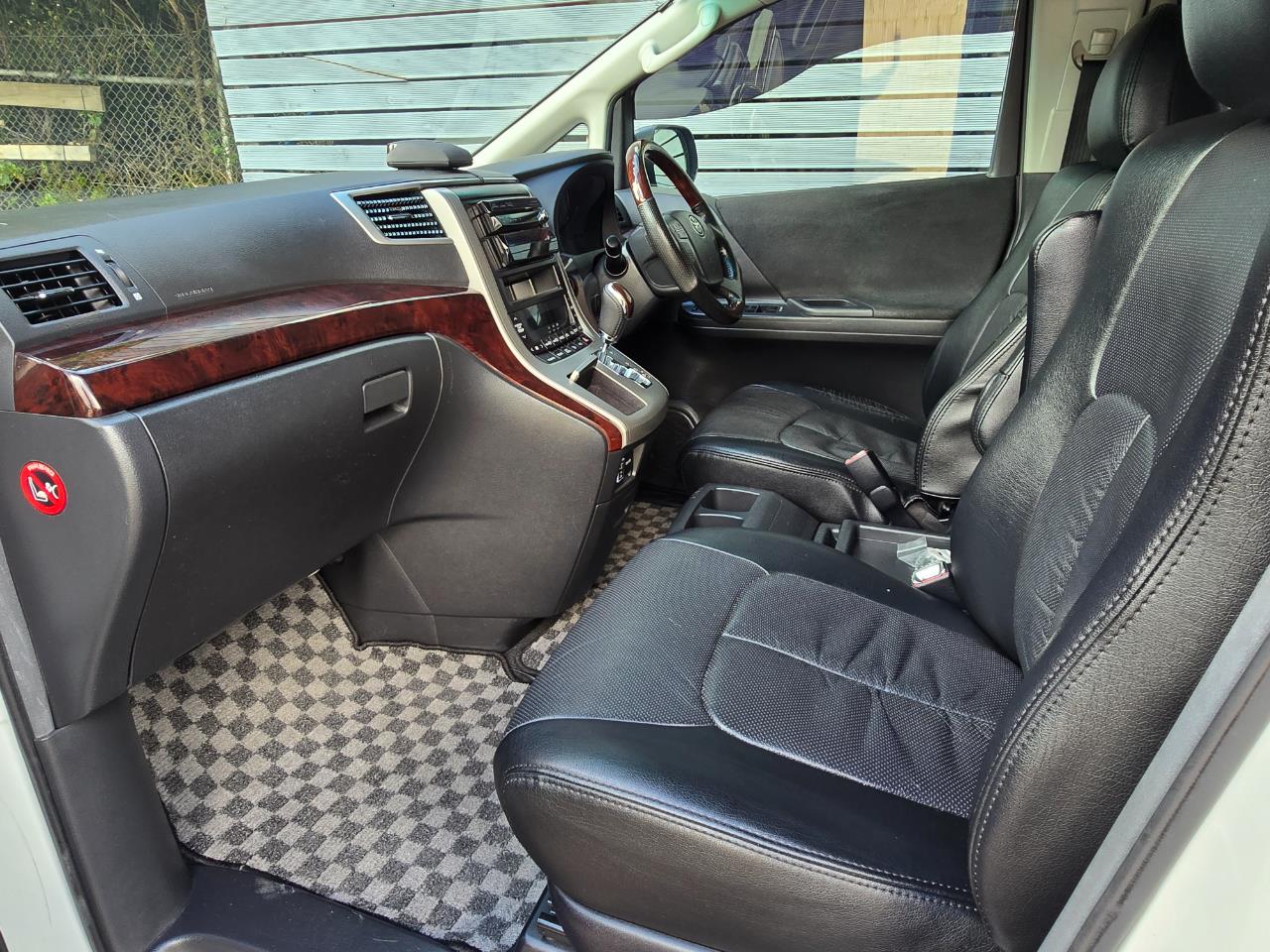 2012 Toyota ALPHARD