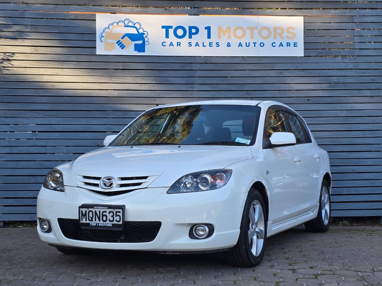 2004 Mazda AXELA