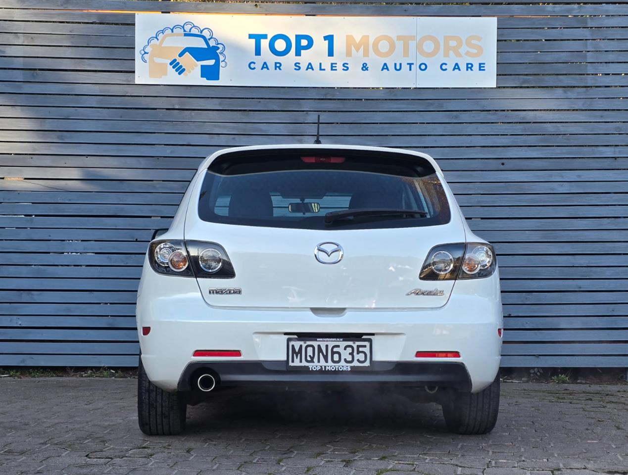 2004 Mazda AXELA