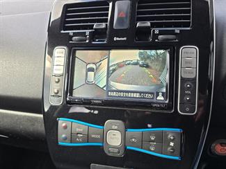 2017 NISSAN leaf - Thumbnail