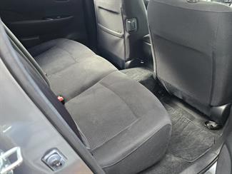 2017 NISSAN leaf - Thumbnail