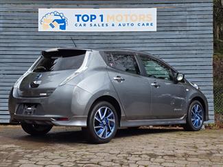 2017 NISSAN leaf - Thumbnail