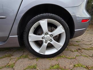 2004 Mazda AXELA - Thumbnail