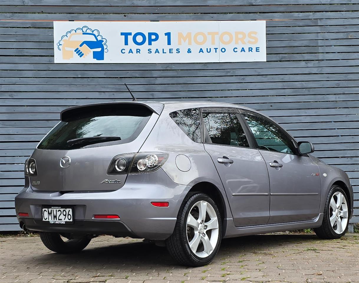 2004 Mazda AXELA