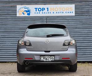 2004 Mazda AXELA - Thumbnail