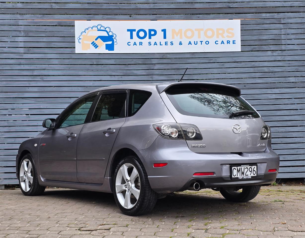 2004 Mazda AXELA