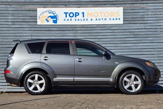 2006 Mitsubishi Outlander - Thumbnail