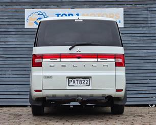 2008 MITSUBISHI Delica - Thumbnail