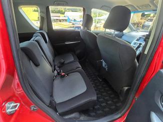 2009 Toyota Ractis - Thumbnail