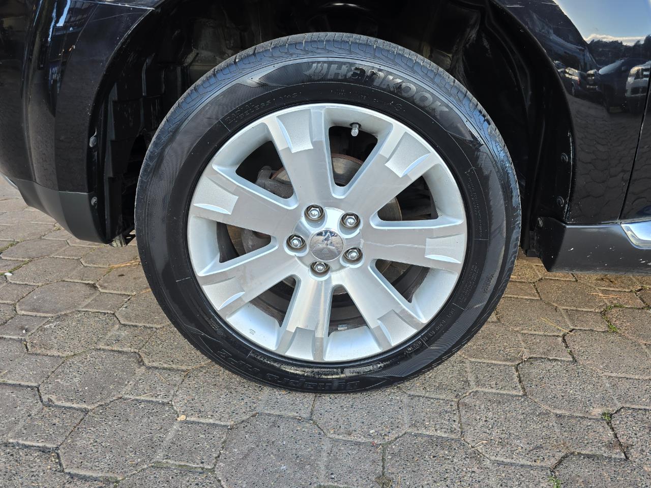 2008 MITSUBISHI outlander