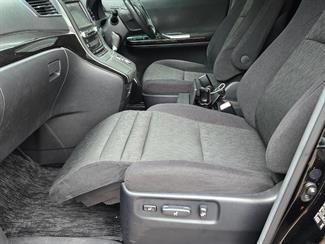 2013 Toyota vellfire - Thumbnail