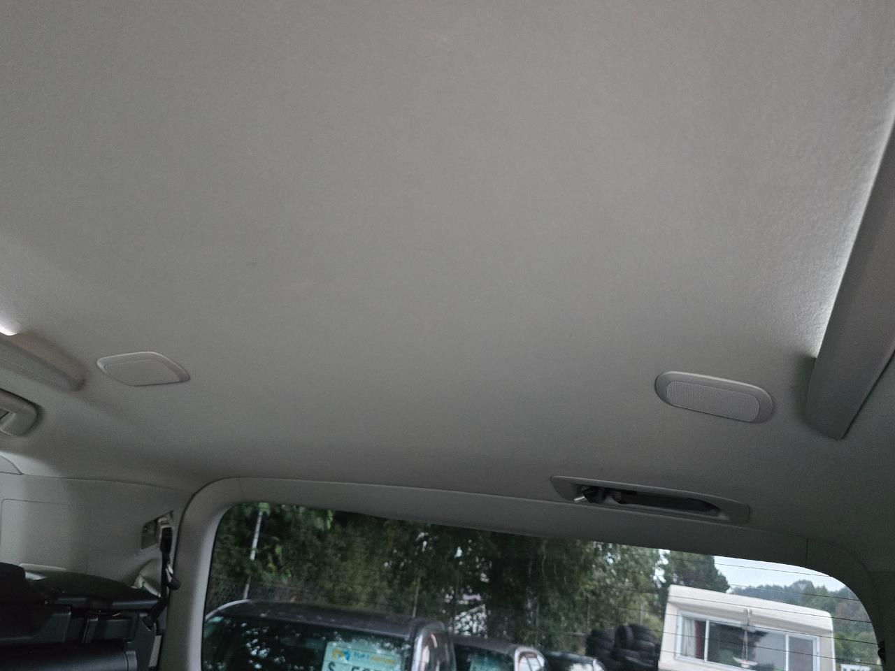 2013 Toyota vellfire