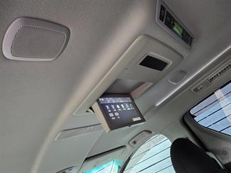 2013 Toyota vellfire - Thumbnail