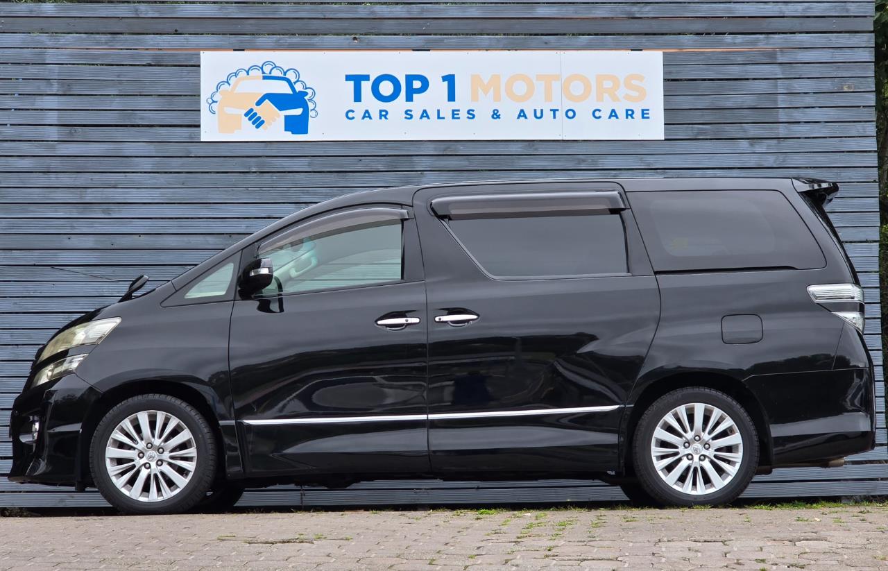 2013 Toyota vellfire