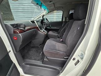 2012 Toyota vellfire - Thumbnail