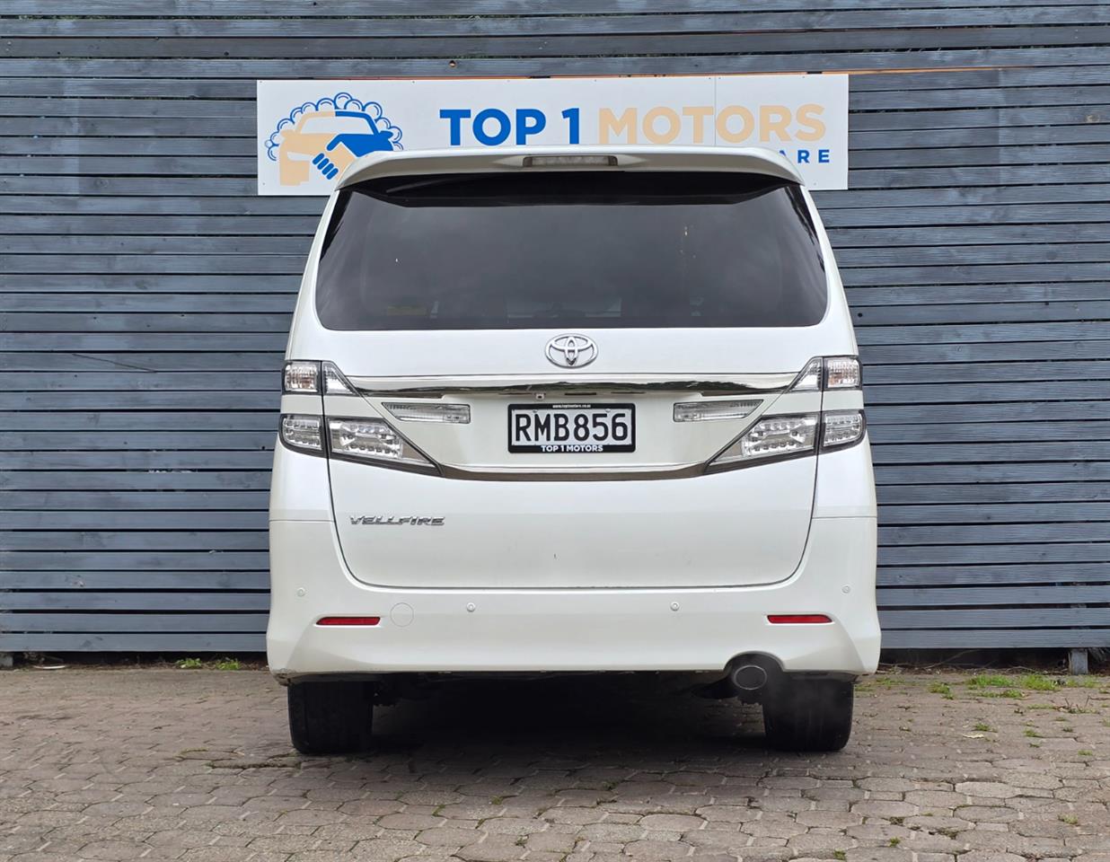 2012 Toyota vellfire