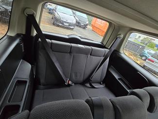 2005 Nissan LAFESTA - Thumbnail