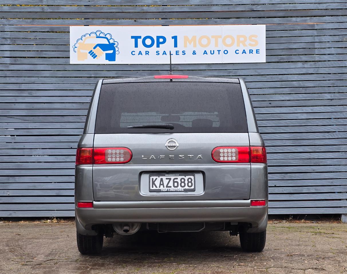 2005 Nissan LAFESTA